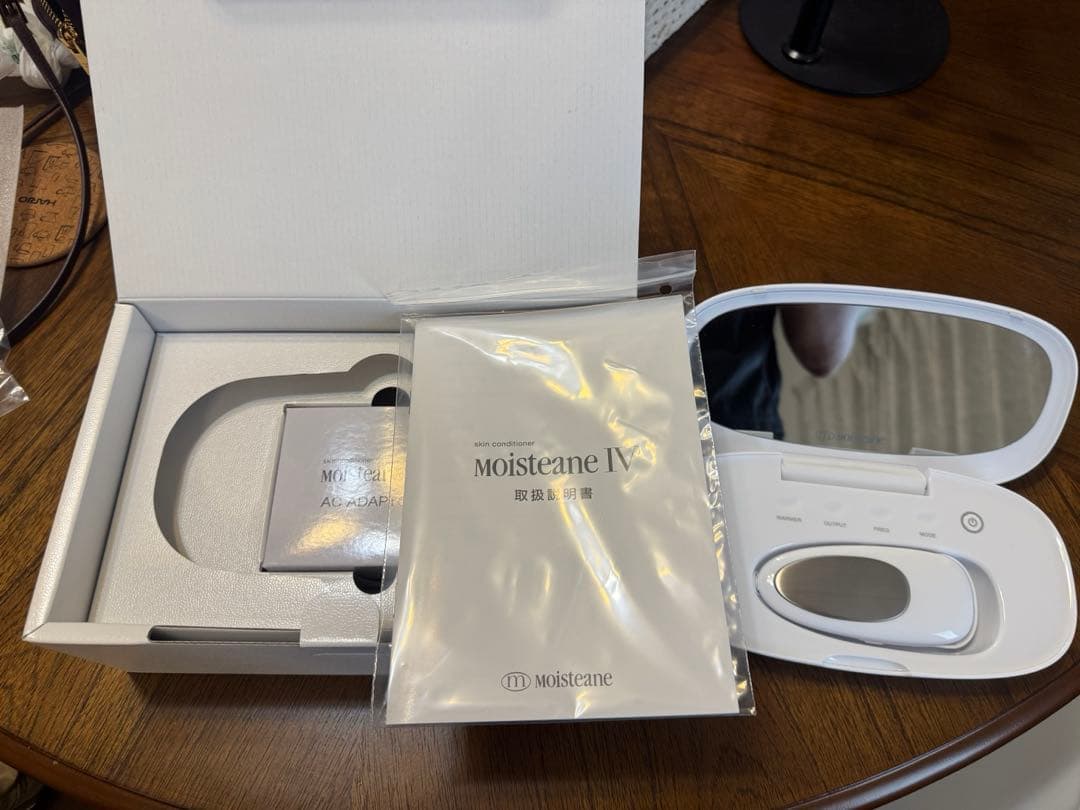 moisteane IV 美容器 1ヶ月のみ使用 おまけつき