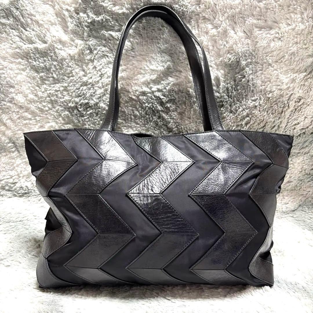 イッセイミヤケ/ISSEYMIYAKE⭐︎トートバッグ レザー ナイロン A4 革