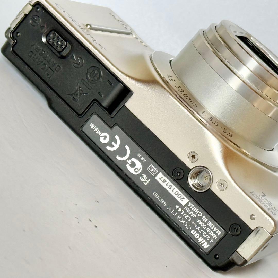 デジタルカメラ Nikon COOLPIX S8200