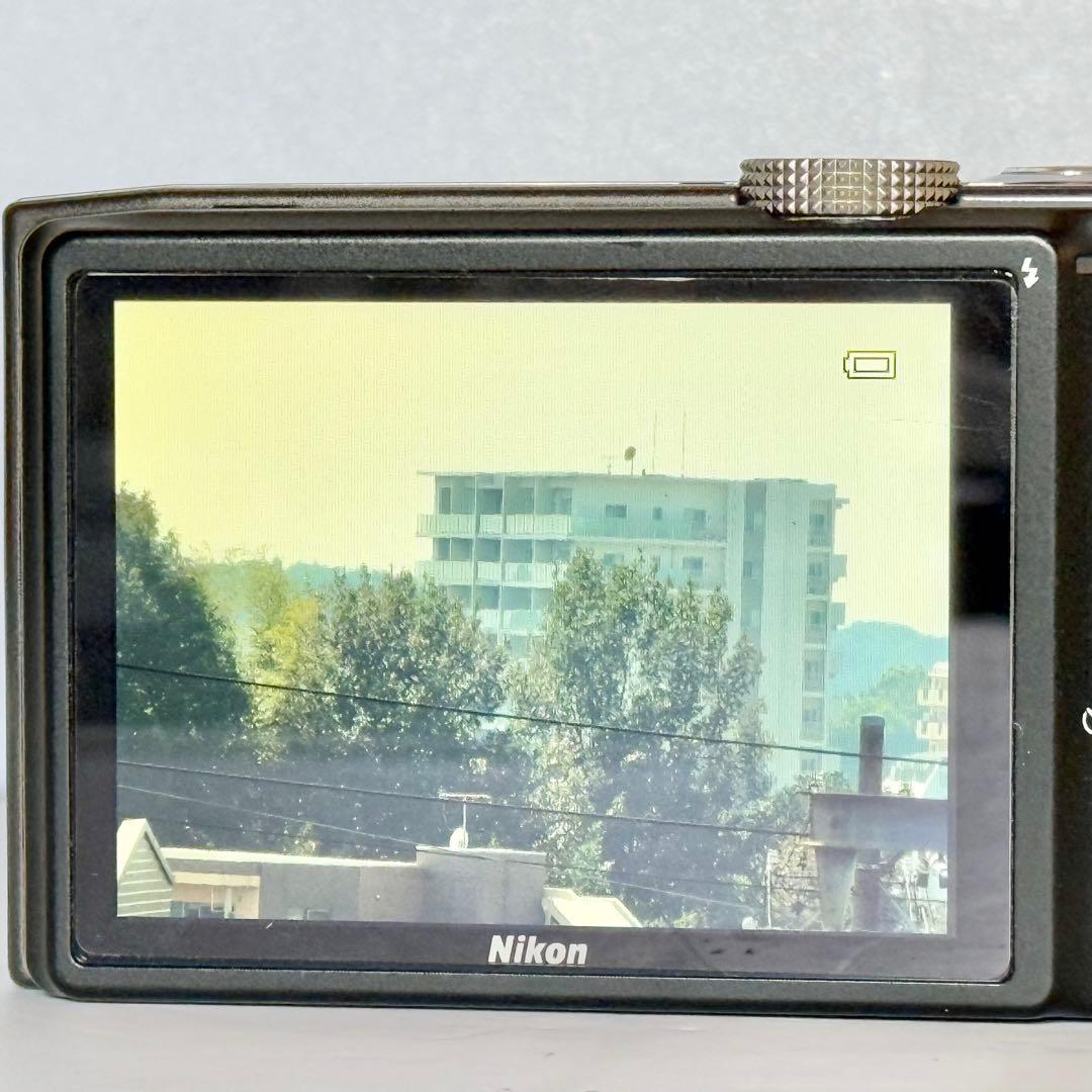 デジタルカメラ Nikon COOLPIX S8200