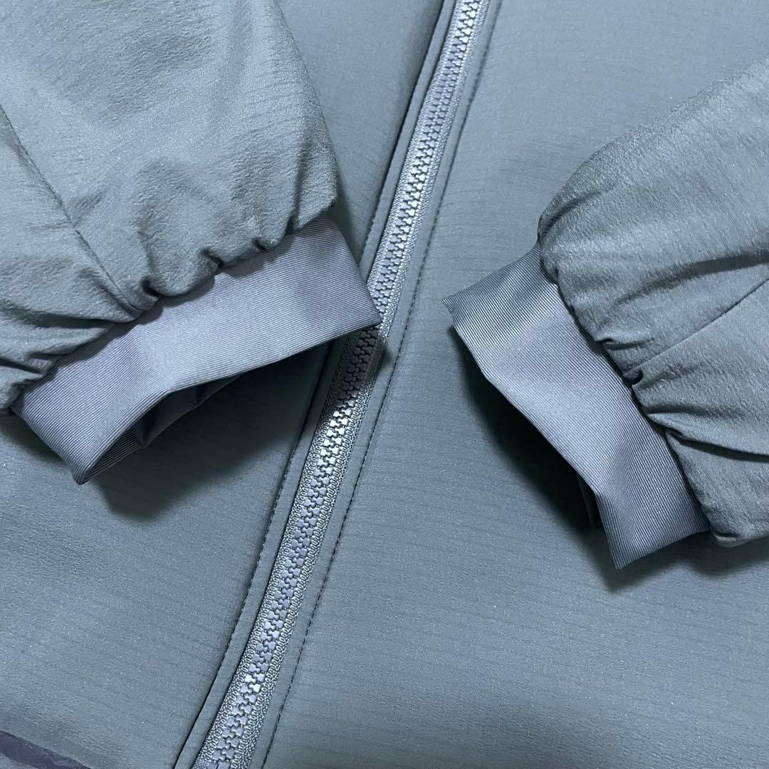 未使用に近い　アークテリクス　アトム AR　ディストーション　ジャケット　パーカ