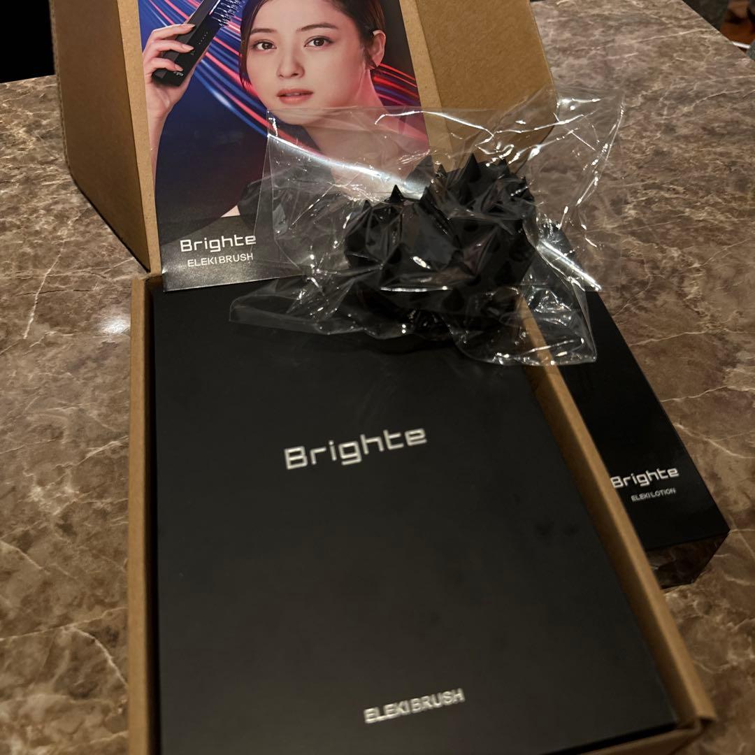 【かよちゃん】Brighte ELEKIBRUSH 美顔器
