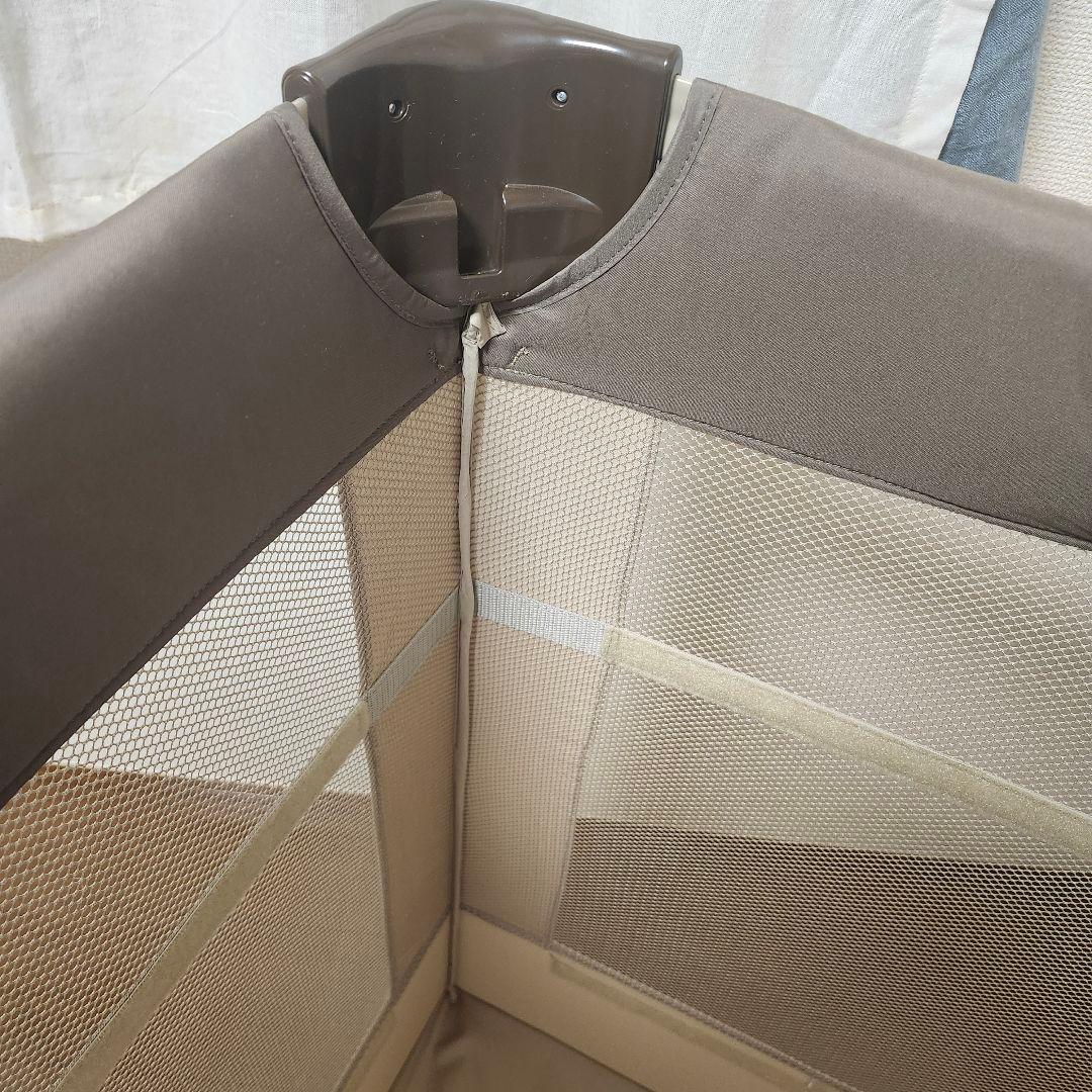 ココネルエアー　ホワイト　ベージュ