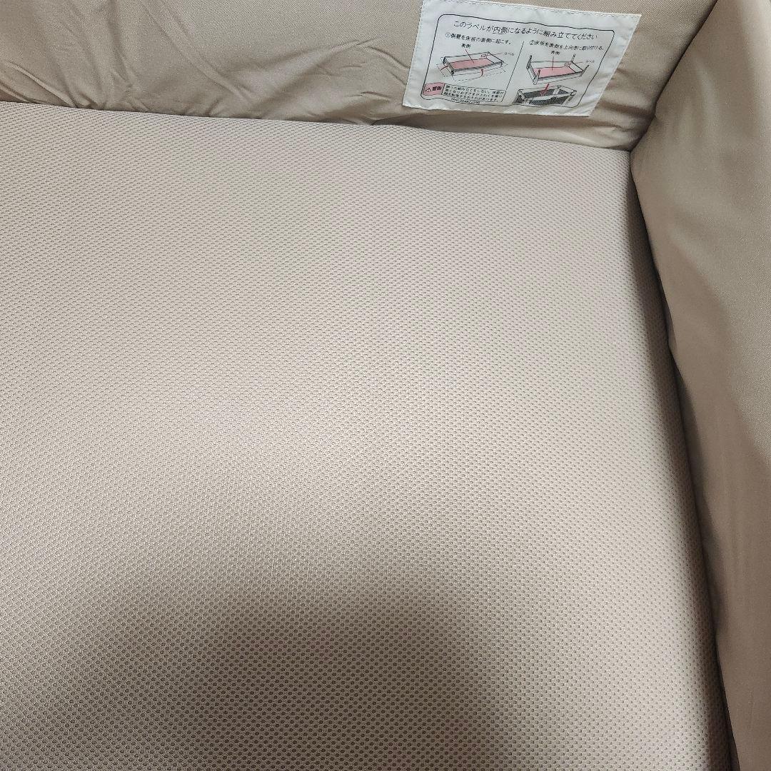 ココネルエアー　ホワイト　ベージュ