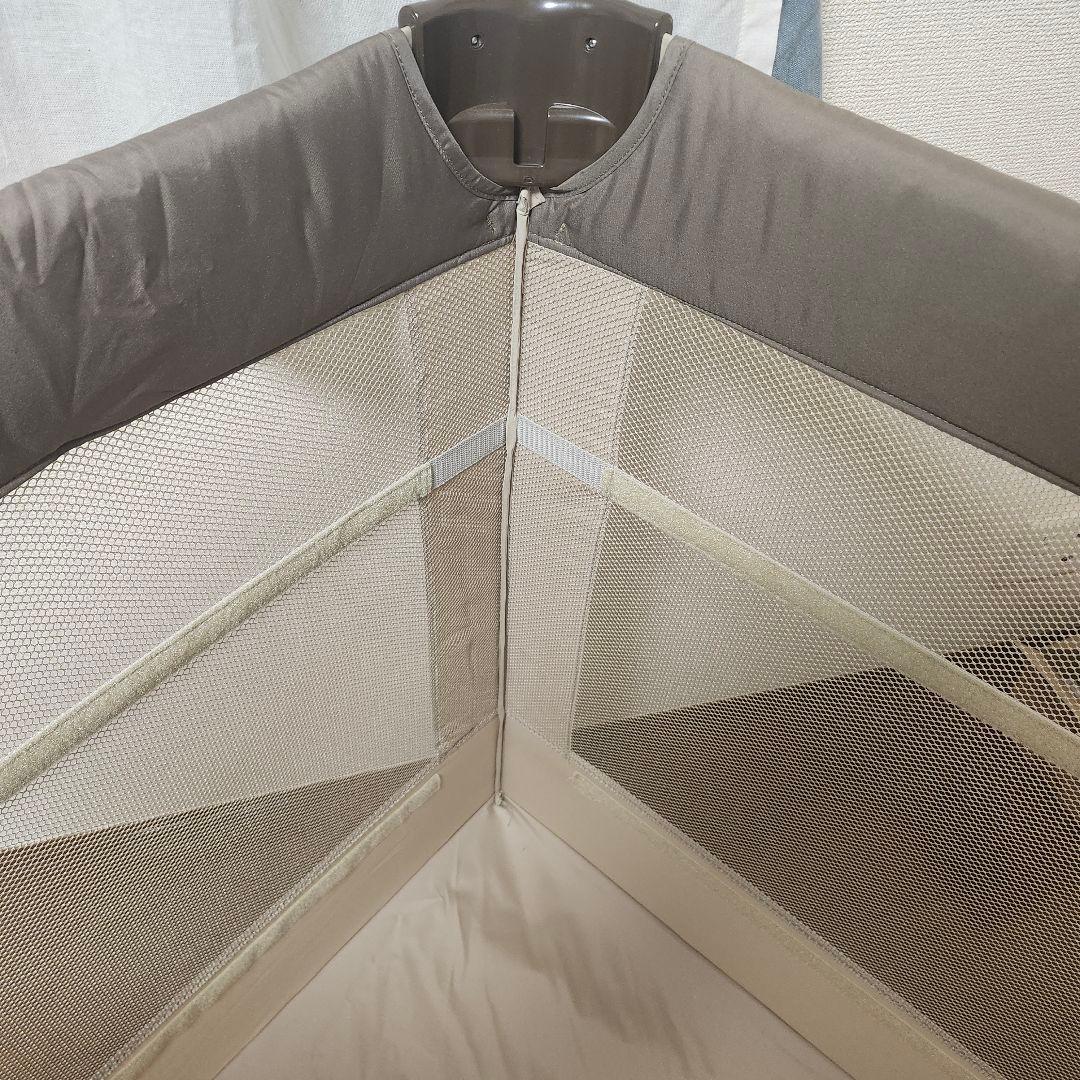 ココネルエアー　ホワイト　ベージュ