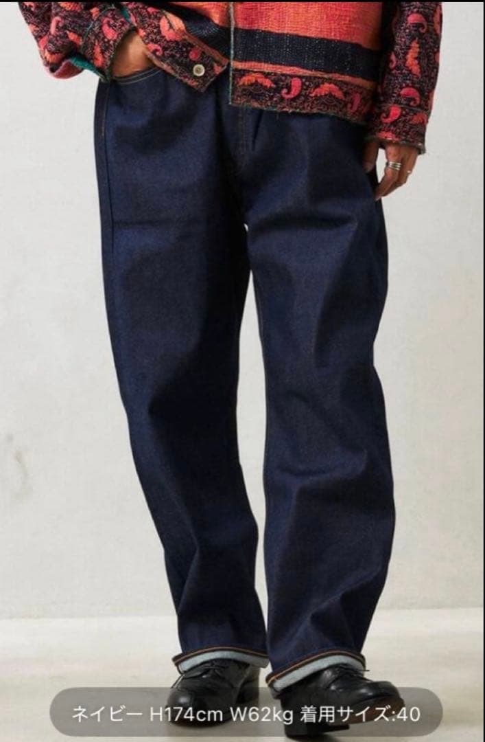 Levi's ダークブルーストレートデニム