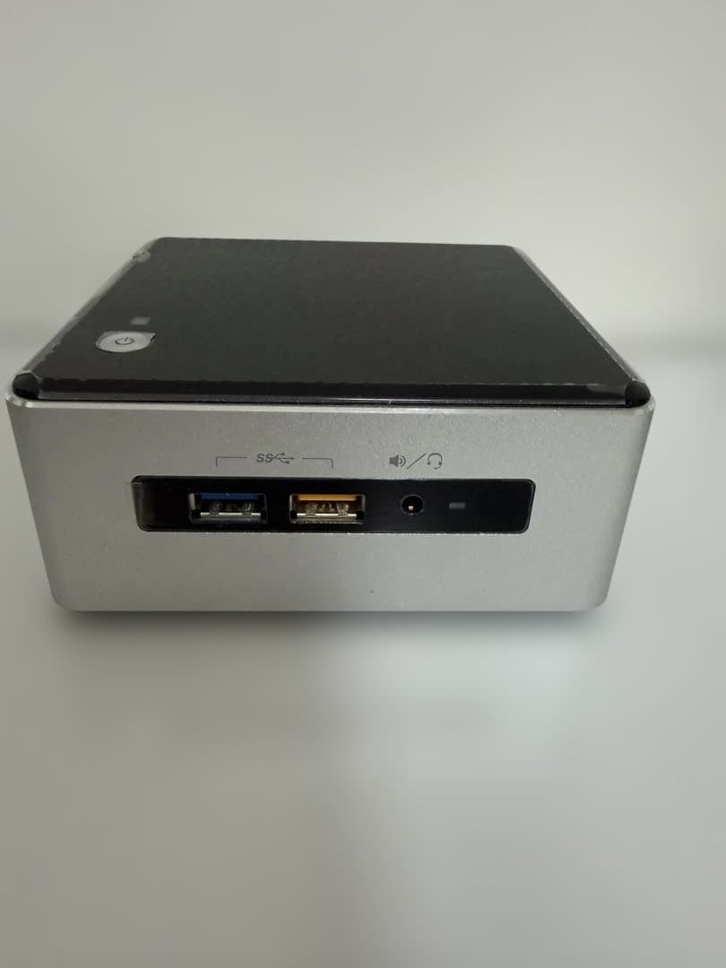 intel NUC6i5SYH ミニPC デスクトップ　PC