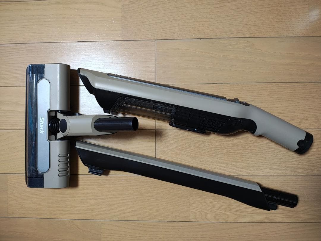 シャーク★コードレスクリーナー★CS100JBR★バッテリー新品と同等★