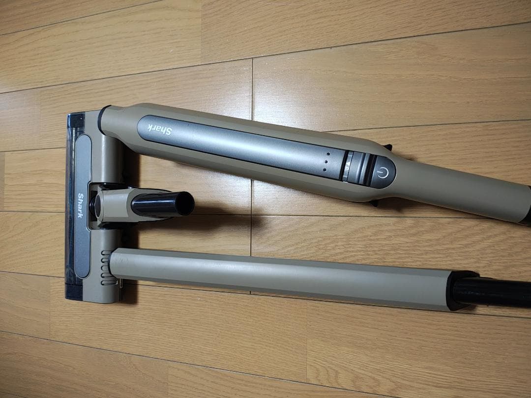 シャーク★コードレスクリーナー★CS100JBR★バッテリー新品と同等★