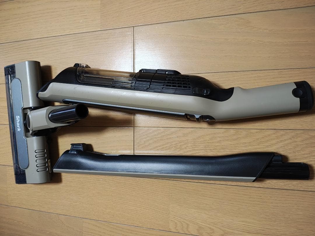 シャーク★コードレスクリーナー★CS100JBR★バッテリー新品と同等★