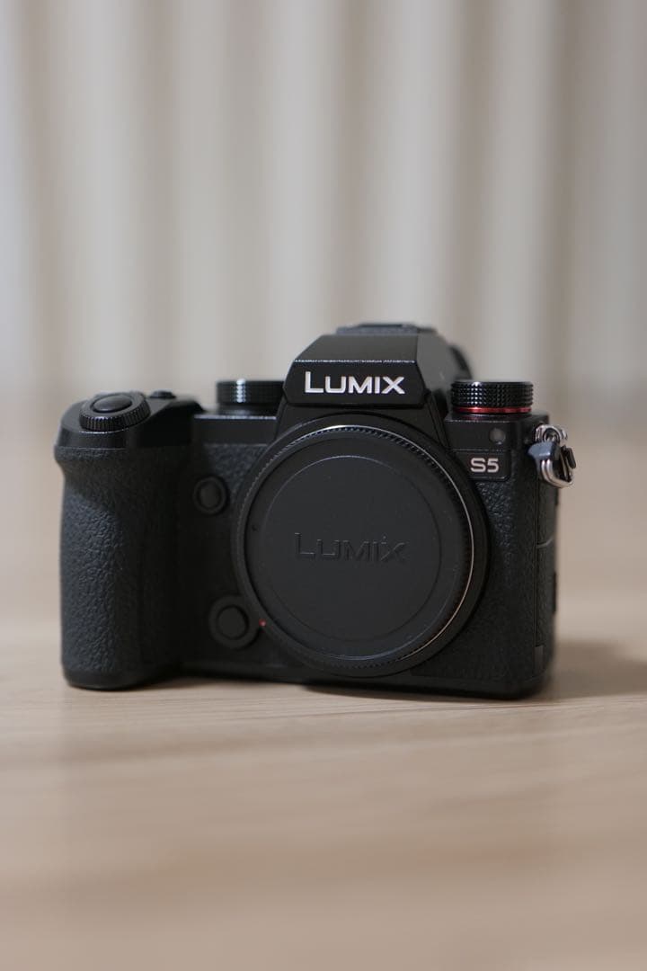 【美品】LUMIX S5 ミラーレス一眼カメラ【値段交渉アリ】