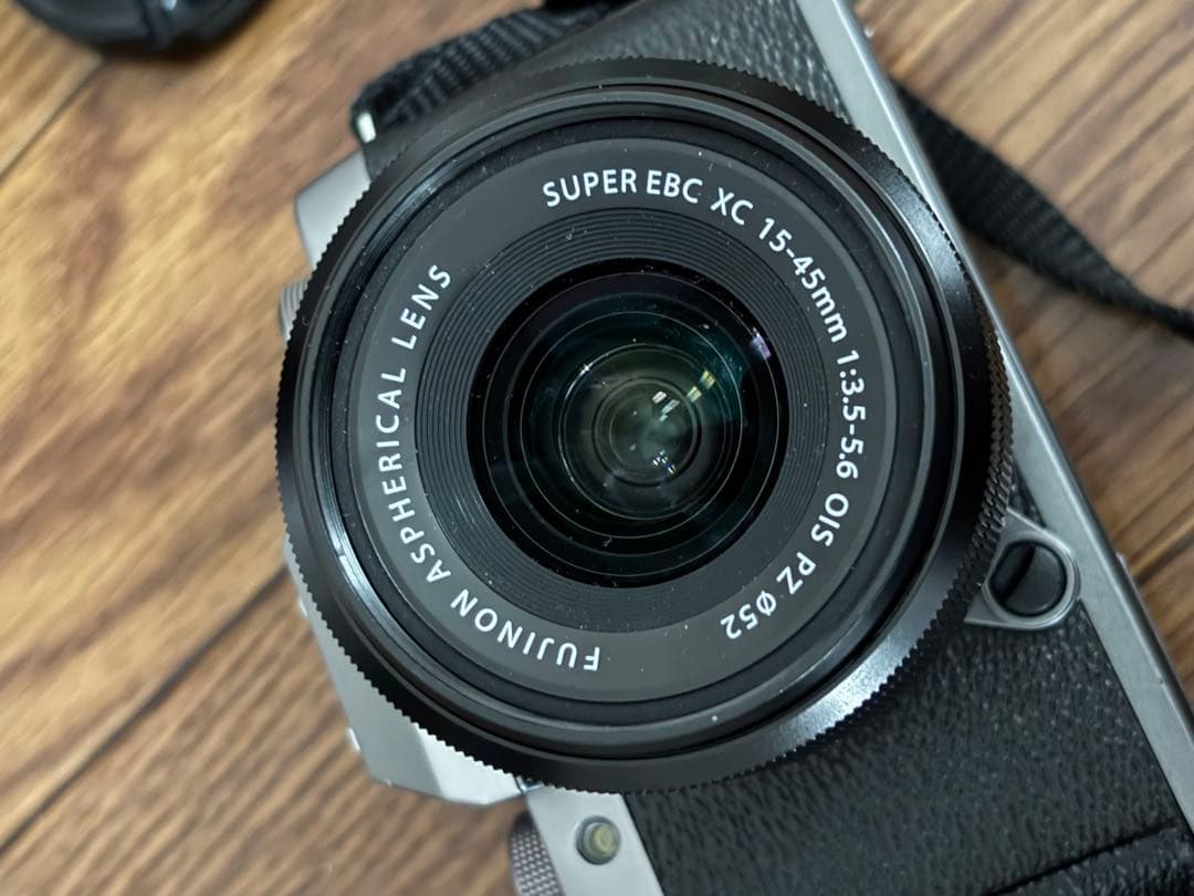 FUJIFILM X-T100 ミラーレス一眼 本体+15-45mmレンズ付