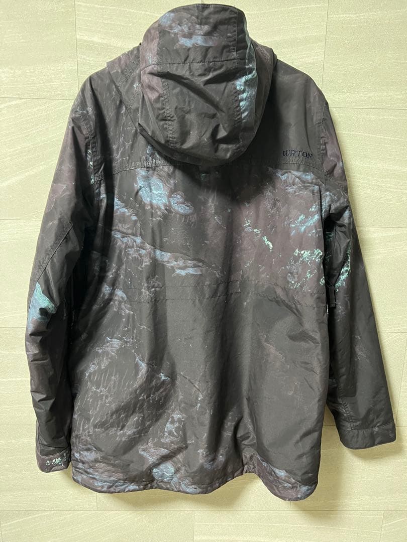 美品　Burton dhaka スノーボードウェア　Lサイズ　柄物
