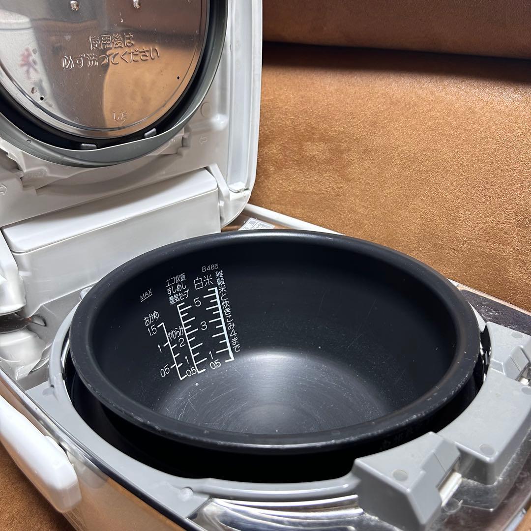 象印　炊飯器　南部鉄器 極め羽釜　型番：NW-AT10 の内釜のみ