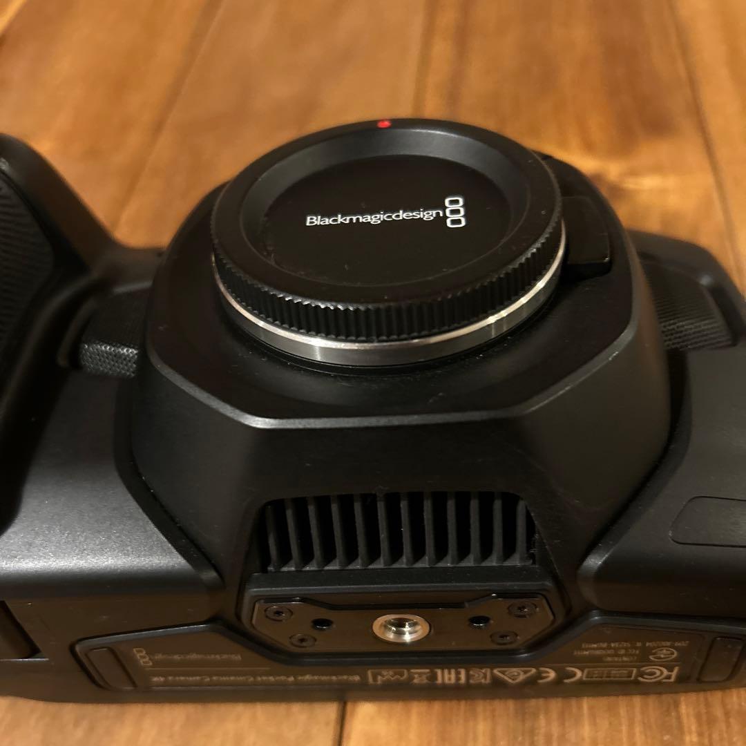 Blackmagic Pocket Cinema Camera 4K本体