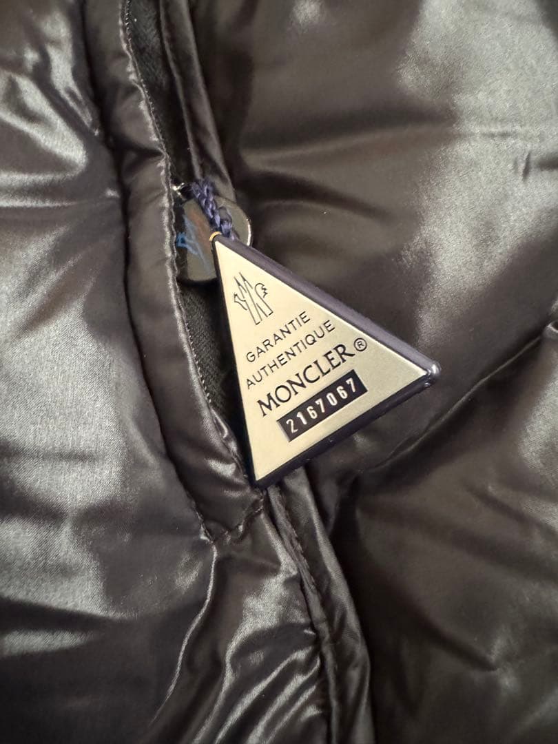 【美品】MONCLER モンクレダウンコート ダウンジャケット ブラック