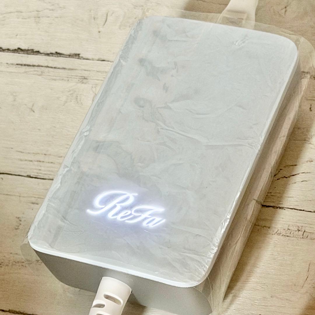 リファ「エピクール」光美容器 アイストーニングシステム搭載