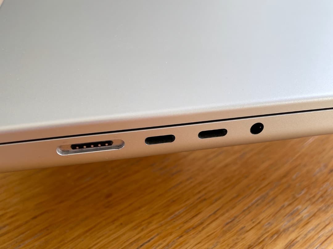 Apple MacBook Pro 16インチ M1