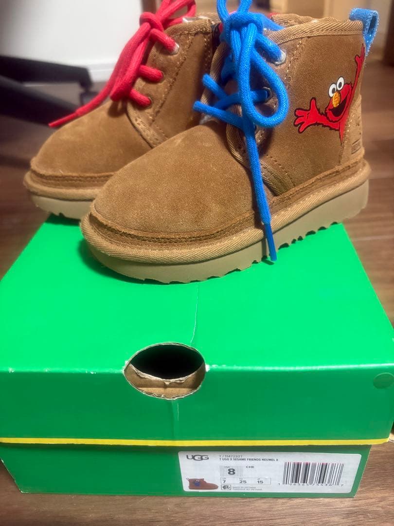 UGGキッズムートン15cm/チェスナット/限定セサミストリートコラボブーツ