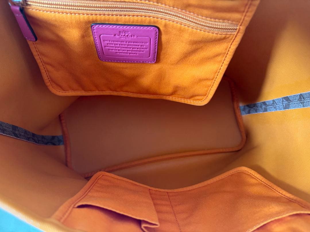 コーチ　トートバッグ　シグネチャー　未使用　保存袋付き　A4収納可