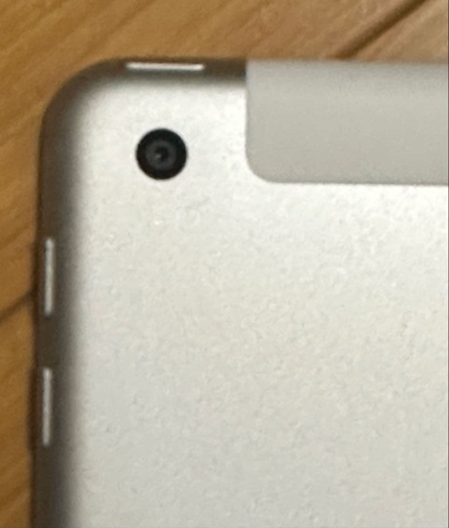 値下げ！！【整備済新品】Apple iPad第6世代 シルバー 本体 付属品付