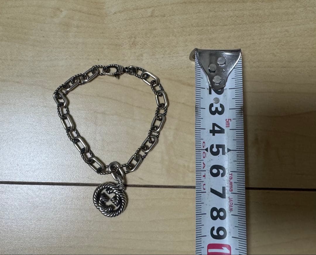 GUCCI チェーンブレスレット ライオンモチーフ