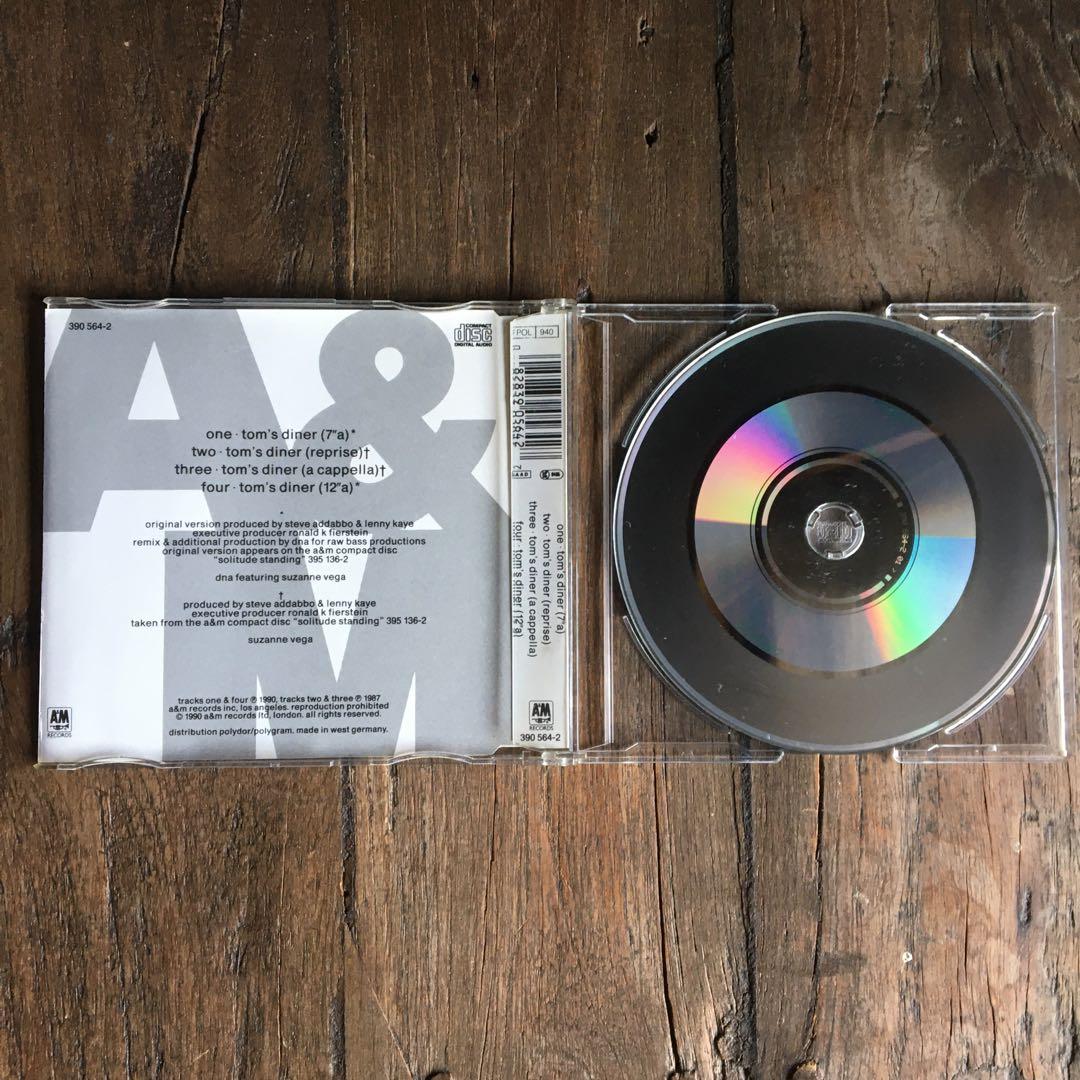 洋楽 DNA featuring Suzanne Vega - Tom's Diner