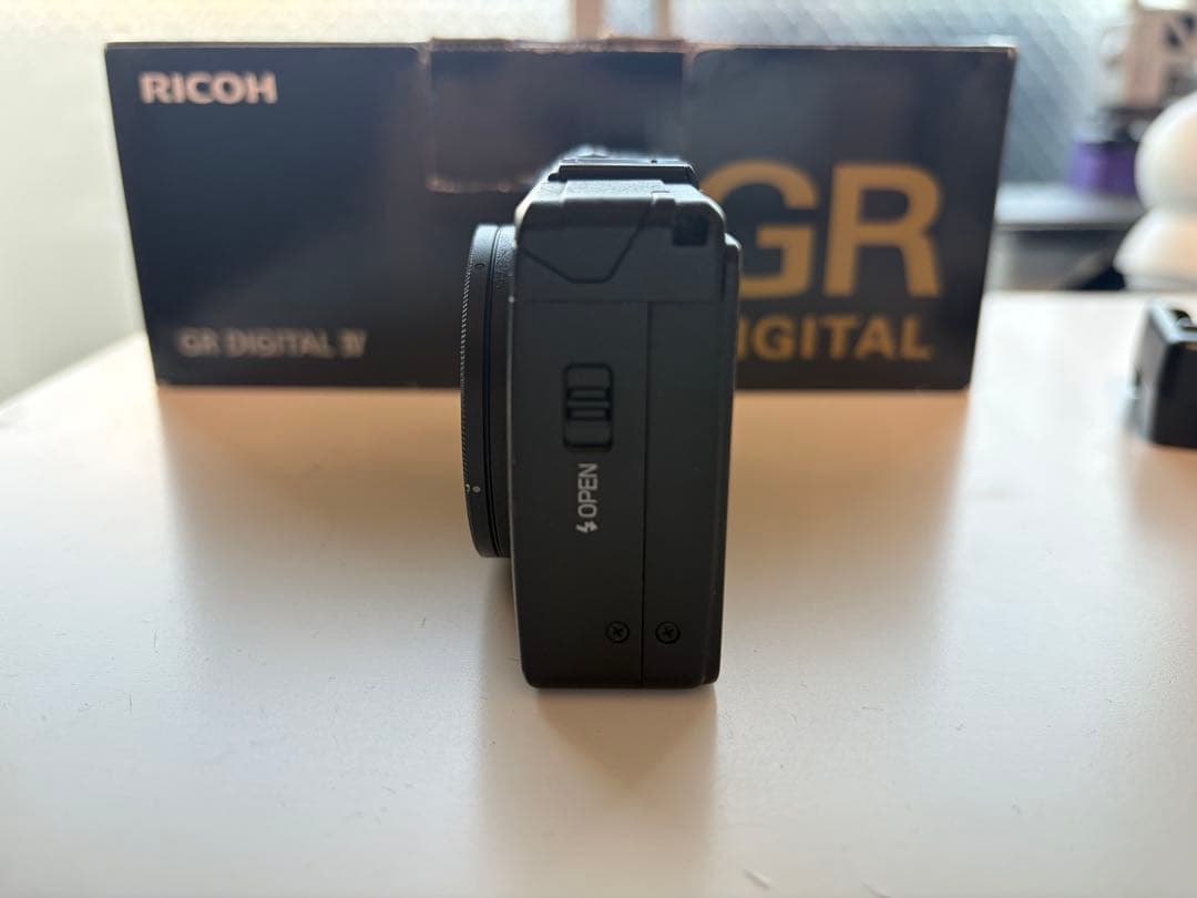 RICOH GR DIGITAL IV 本体