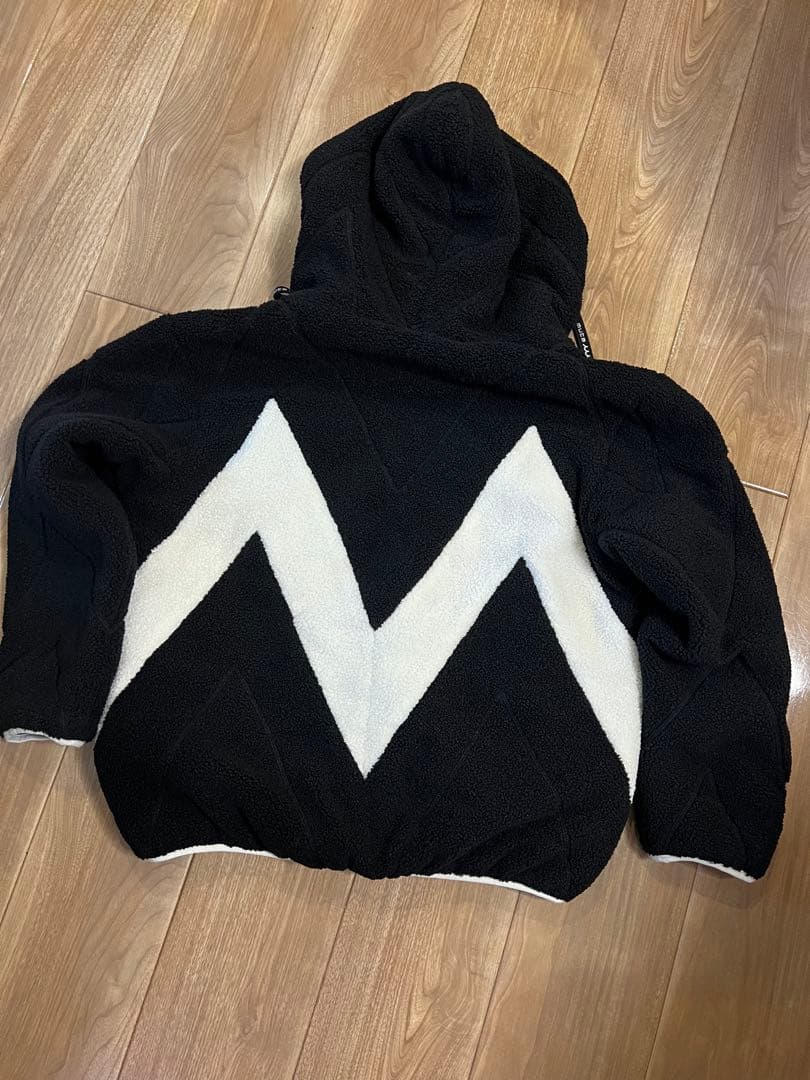 muta ムータマリン　フーデッドボアジャケット