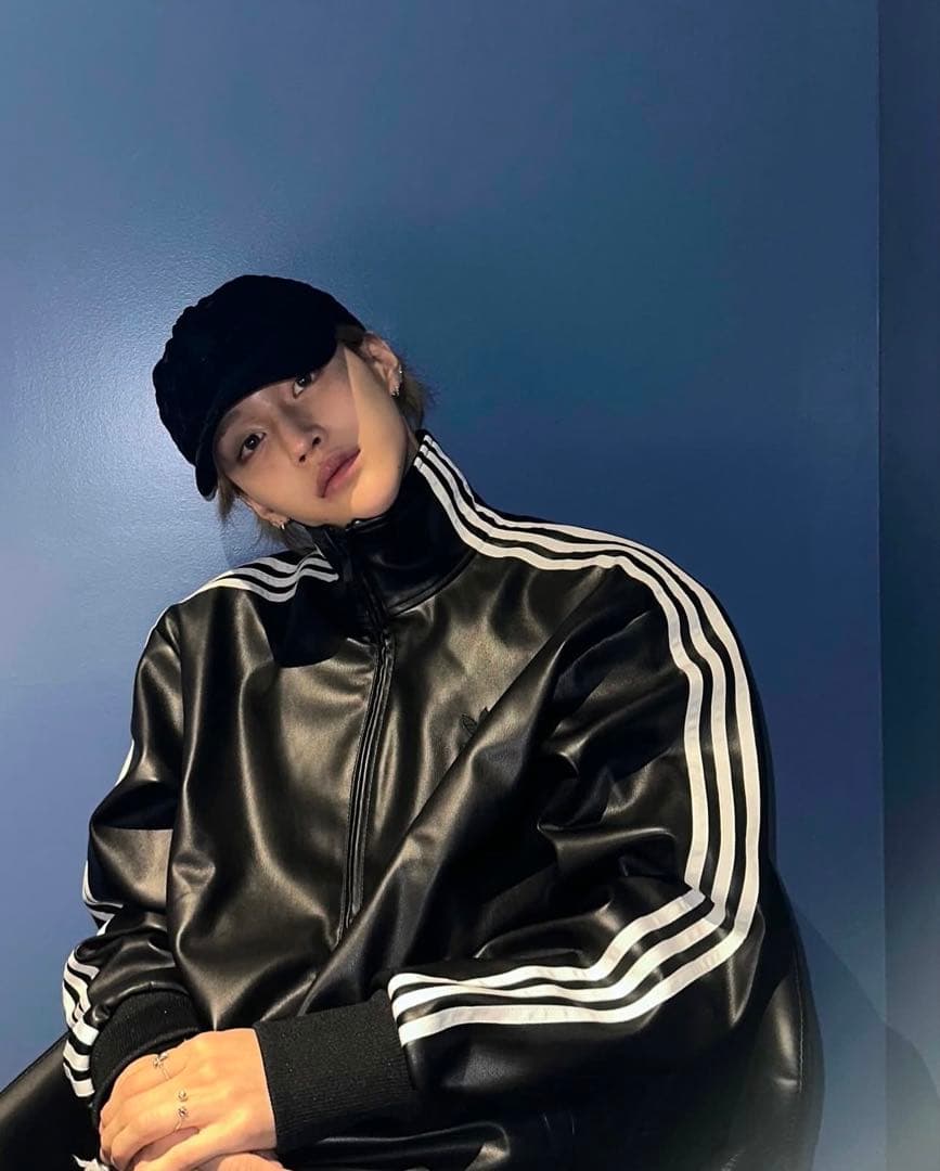 【美品&即完売品】Adidas originalsレザージャケット