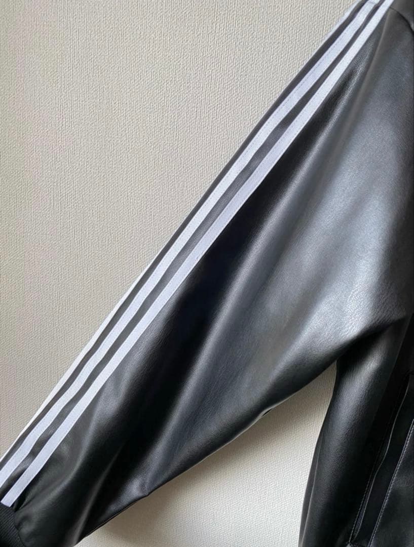 【美品&即完売品】Adidas originalsレザージャケット