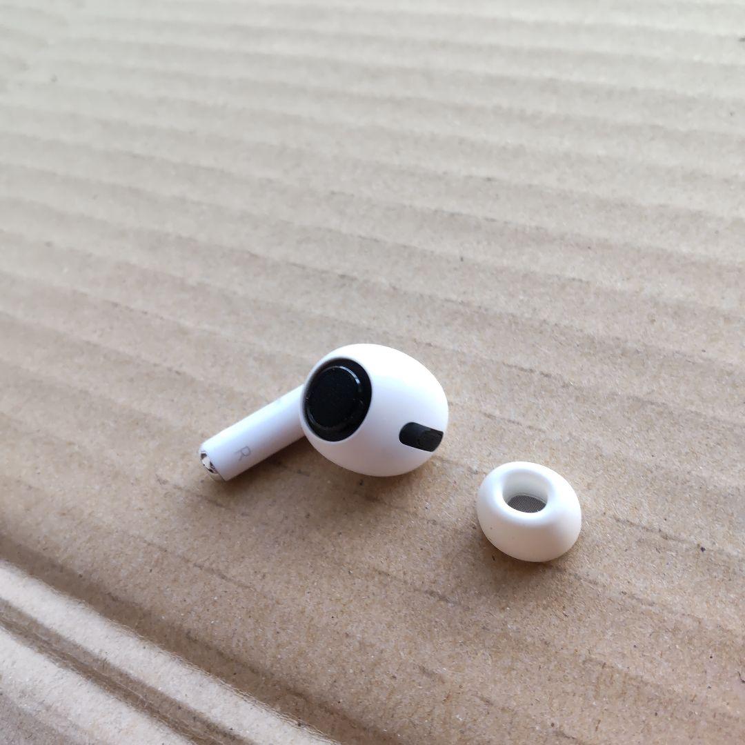 Apple社純正品 AirPods Pro 右 充電器 A2083 A2190