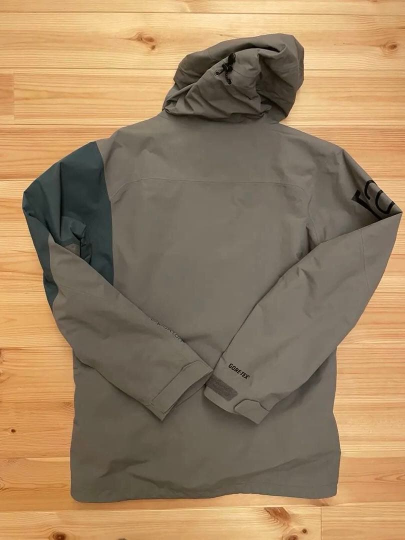 BURTON スノーボードウェア グレー