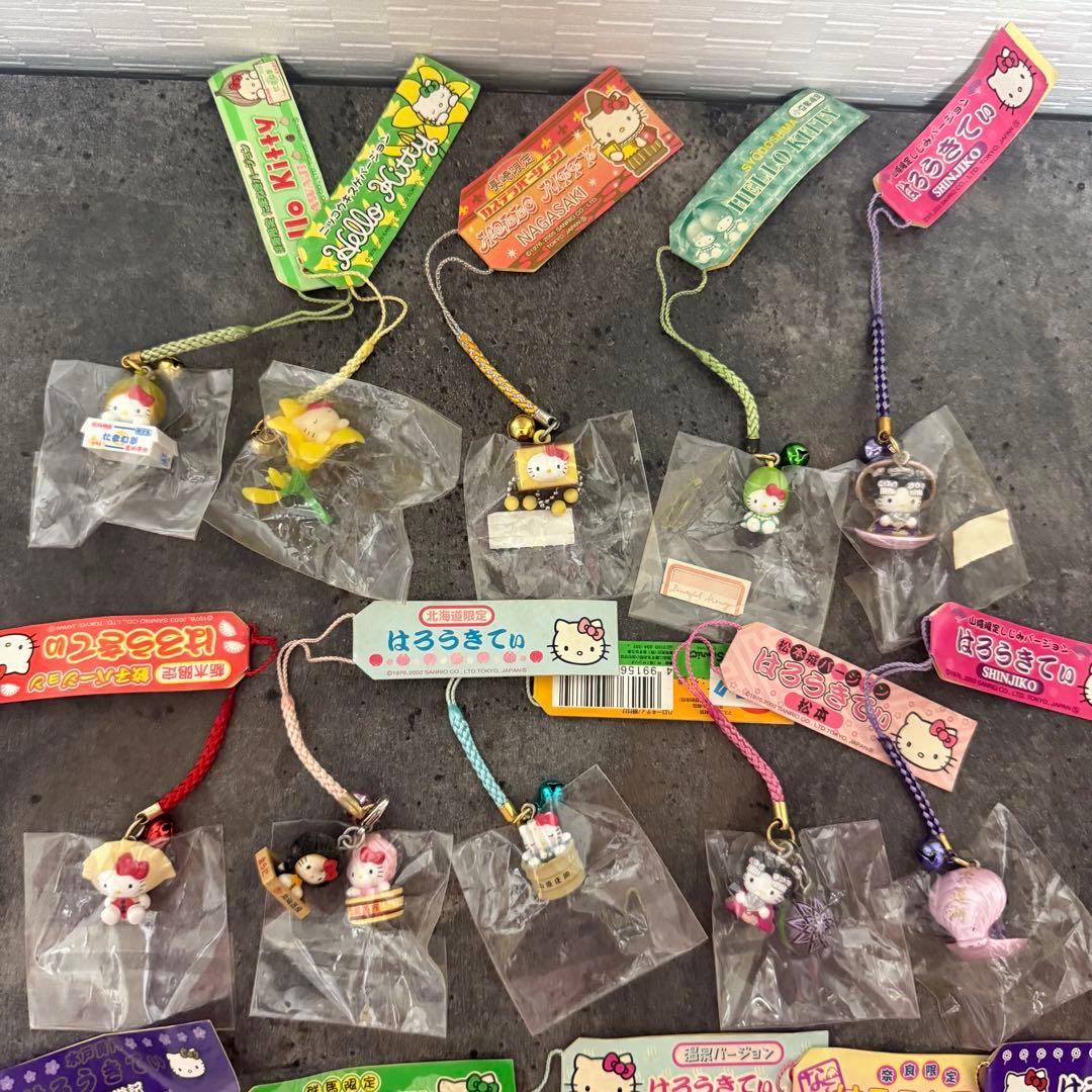 ご当地キティ 根付け ファスナーマスコット その他まとめ売り 約160点