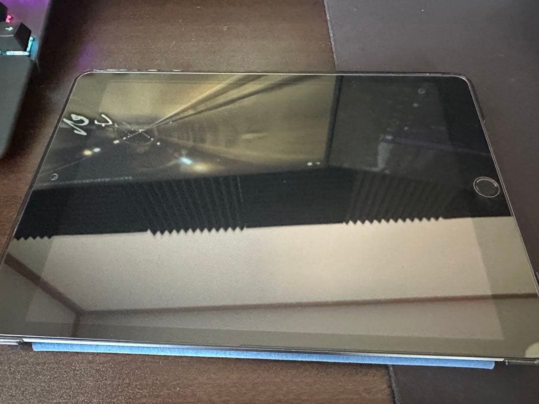 Apple iPad 10.2インチ スペースグレー 本体