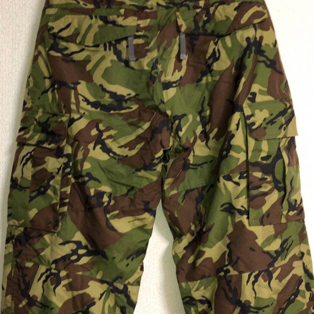 レア物□THE NORTH FACE ノースフェイス 迷彩 スノーボードウェア