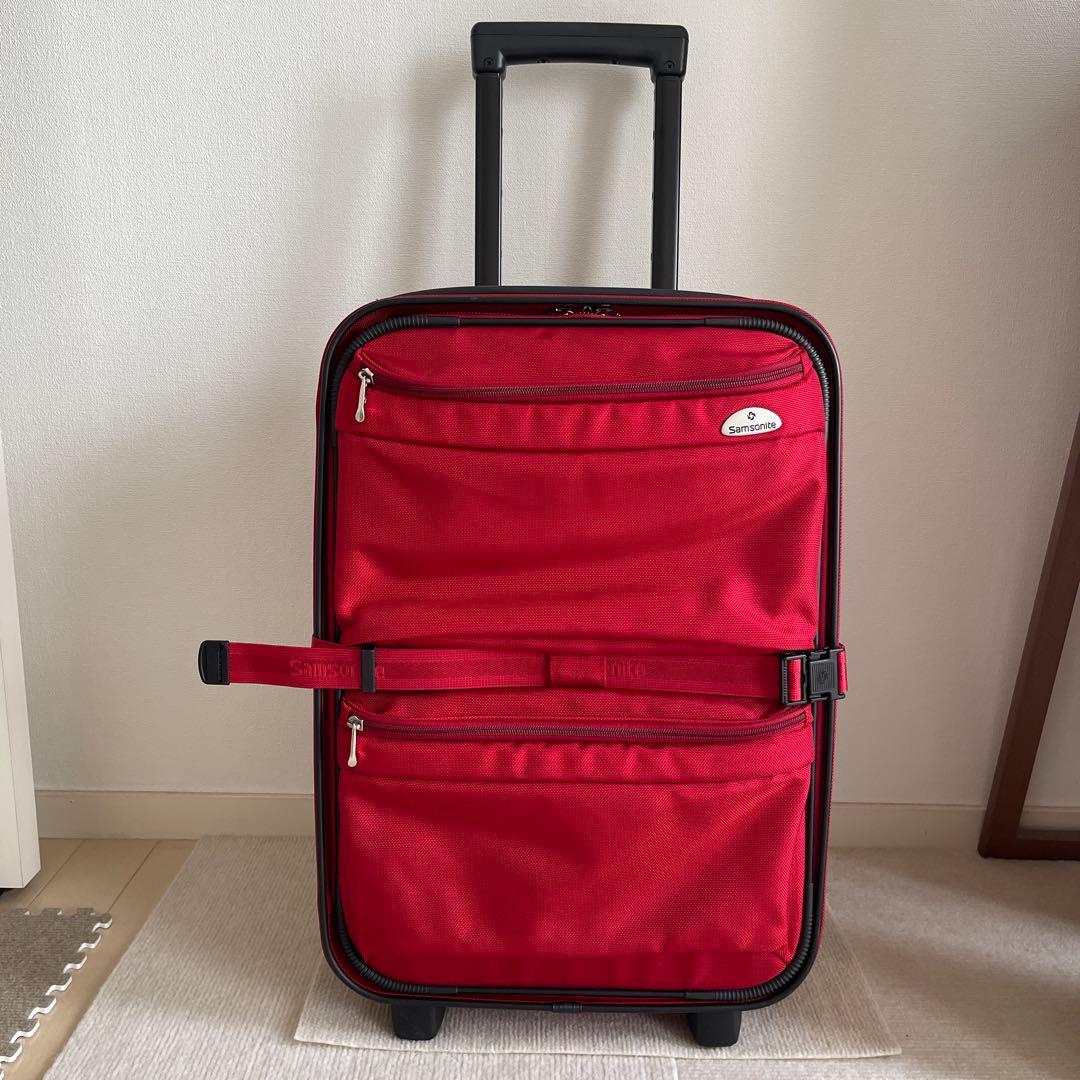 サムソナイト　スーツケース　ソフトタイプ　レッド