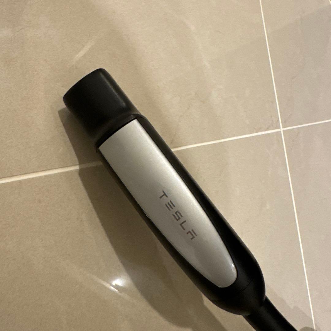 テスラ チャデモアダプター　TESLA CHAdeMO（箱無し）