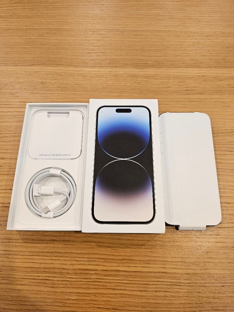 Apple iPhone 14 Pro シルバー128GB SIMフリー