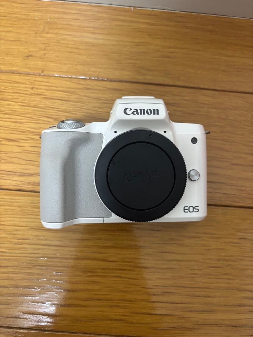 Canon(キャノン) EOS KissM ダブルズームキット(箱付き)