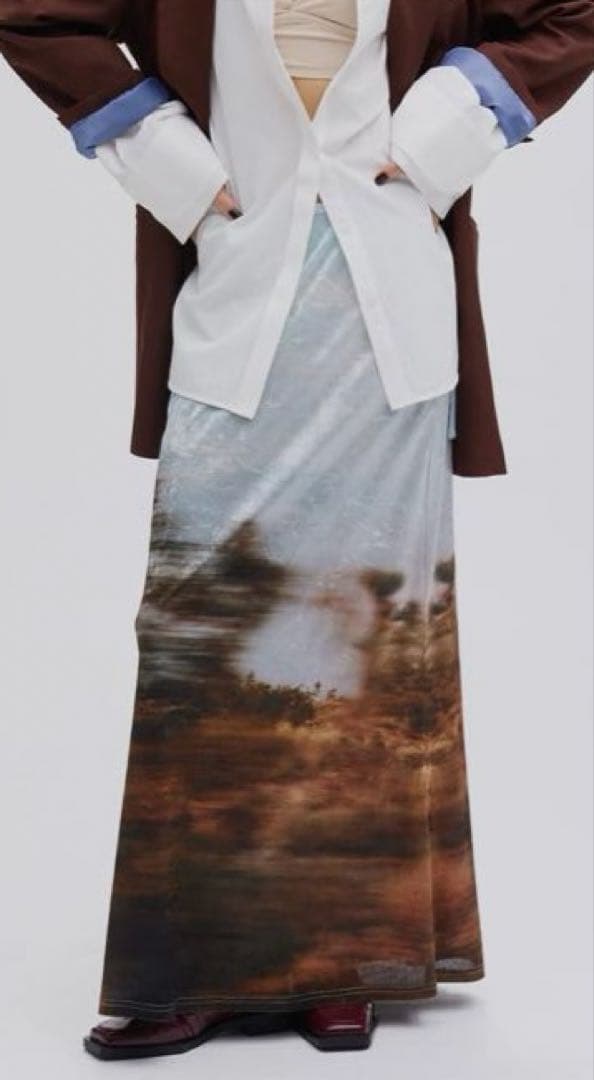 新品＊未使用＊タグ付＊UND LANDSCAPE PRINTSLIT SKIRT