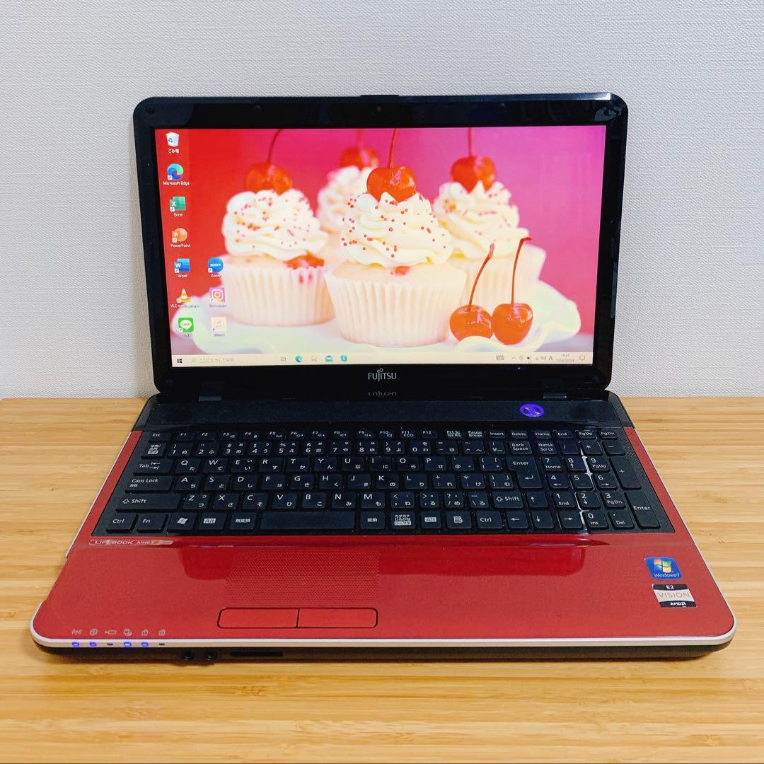 カメラ付PC✨ノートパソコン　オフィス付き✨人気の富士通✨Bluetooth