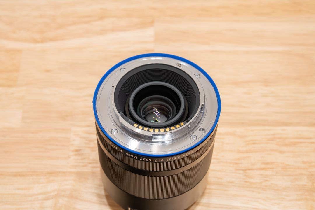 ZEISS Loxia 2.8/21 単焦点レンズ