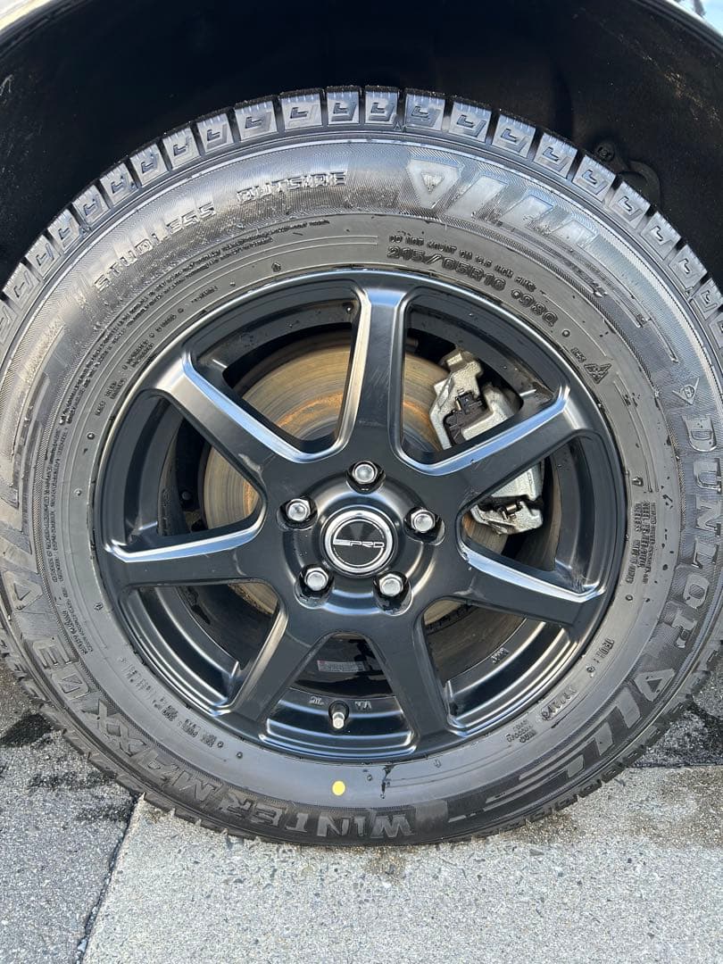 DUNLOP スタッドレス　アルファード、ヴェルファイア　トヨタ車全般など