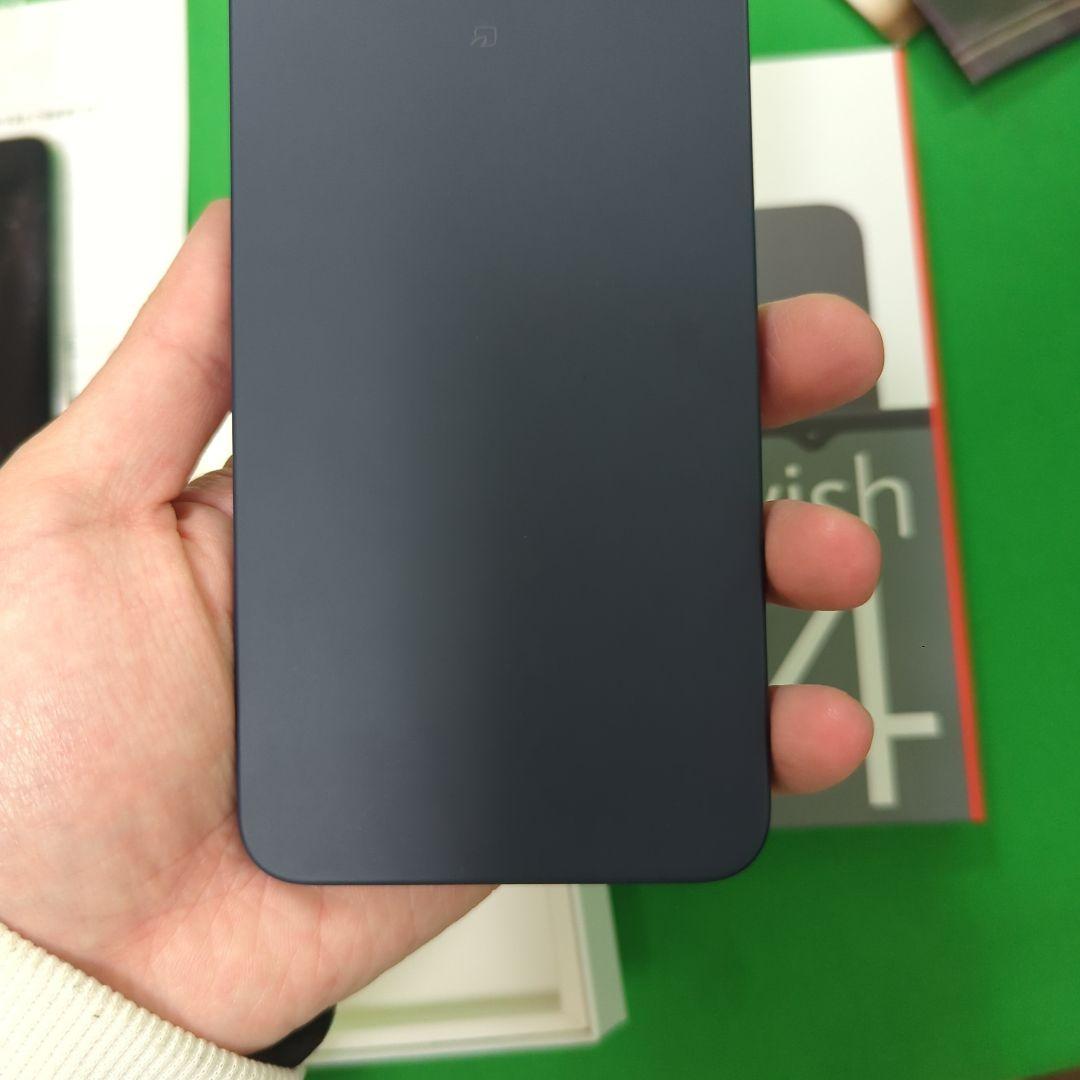 docomo AQUOS wish 4 SH-52E SIMフリー ブラック　黒