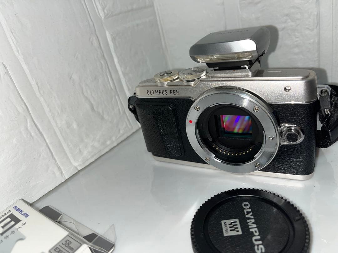 Olympus E-PL7 ミラーレスカメラ ペン付属品多数