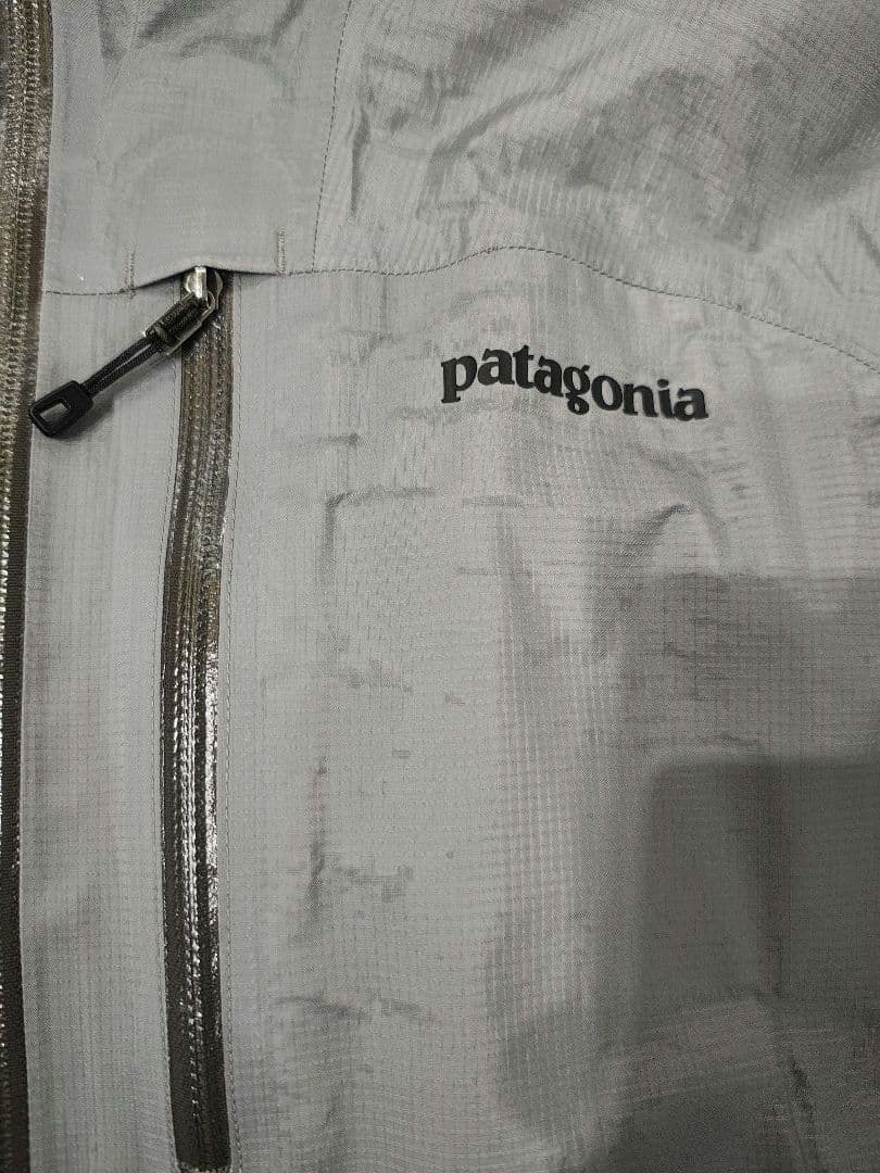 A*0様 patagonia 中綿マウンテンパーカ　インサレーテッドトレントシェ