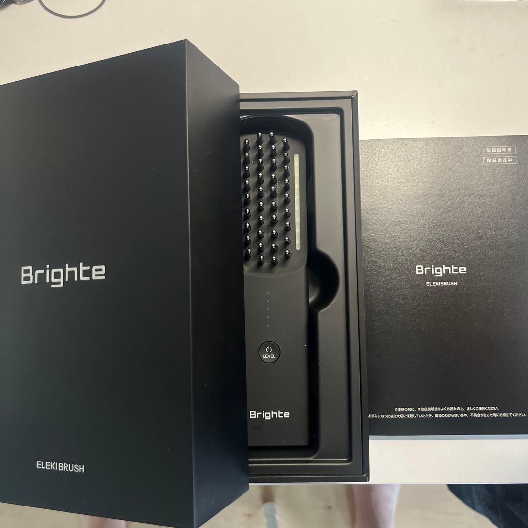 Brighte 美顔器 USBケーブル付き　箱あり