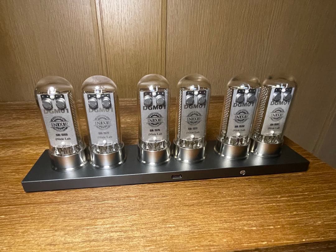 inixie ニキシー管時計