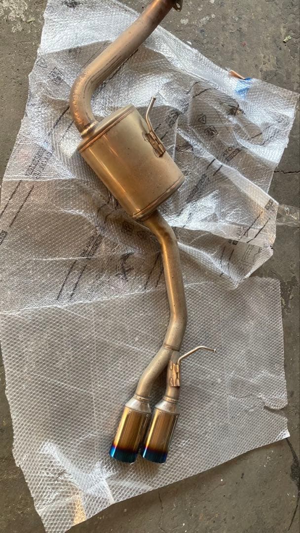 GANADOR 80 エスクァイア ノア ヴォクシー　マフラー